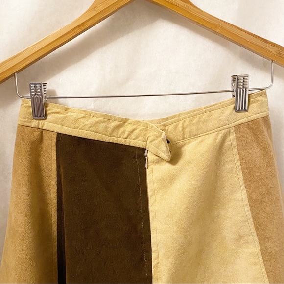 VINTAGE - FAUX SUEDE A-LINE MINI SKIRT - Picture 5 of 8